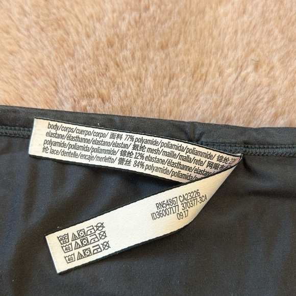 2017 Body by Victoria’s Secret Hiphugger Panty L - Picture 3 of 4